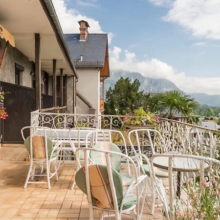 Hotel Logis Beau Site