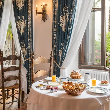 Hotel Logis Beau Site 3*