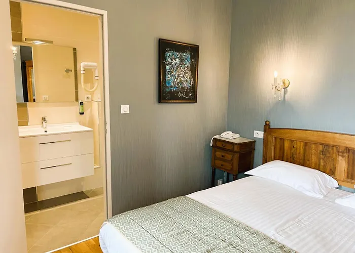 Hotel Logis Beau Site