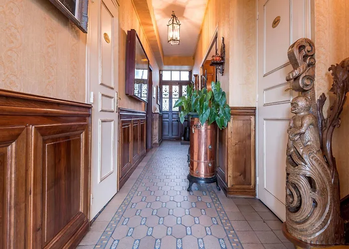 Logis Beau Site Hotel 3*