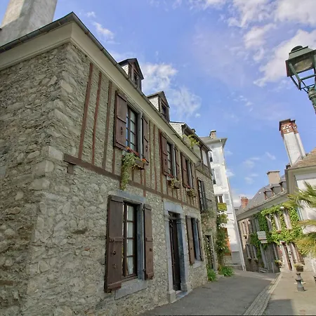 Logis Beau Site Hotel 3*