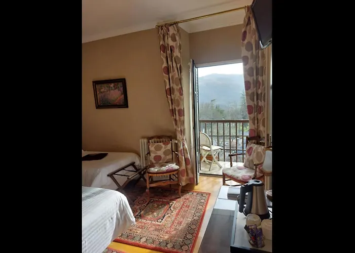 فندق Logis Beau Site