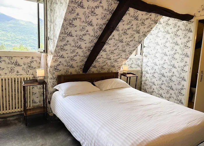 Logis Beau Site فندق آرجول جازو