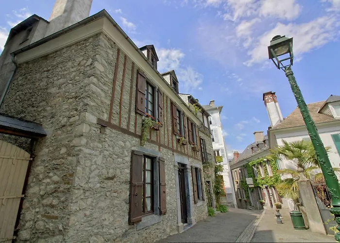 Logis Beau Site فندق 3*