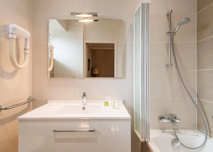 فندق Logis Beau Site